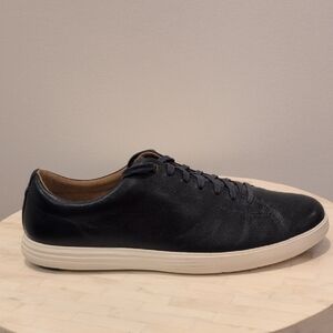 Cole Haan Grand OS Navy Leather Sneakers with Light Sole . Size 11.5.